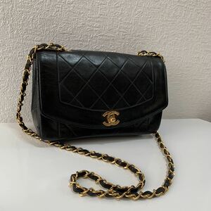 美品　CHANEL シャネル ラムスキン マトラッセ チェーンショルダーバッグ ターンロック ココマーク ダイアナフラップ　金ロゴ　ブラック 