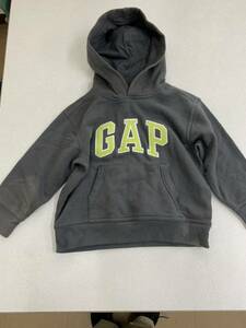 ■GAP■新品■110■パーカー■ギャップ■グレー■日焼けあり