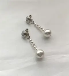 【SALE】ハンドメイドアクセサリー　シルバーイヤリング