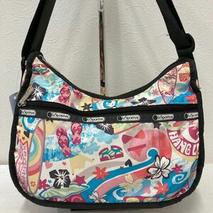 □43−1377 LeSportsac レスポートサック ショルダーバッグ 斜めがけバッグ ハワイ 花柄 ビーチ柄 ハイビスカス サーフィン レディース