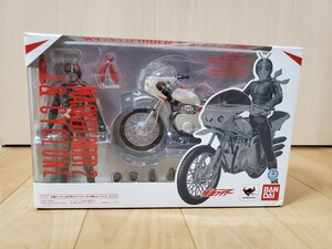 バンダイ S H Figuarts 仮面ライダー旧2号& サイクロン号（改造ver） セット