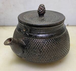 61056 南部鉄瓶 在銘有 茶道具 茶器 金属工芸品　アンティーク