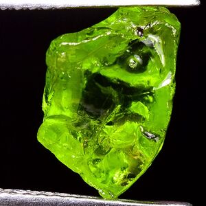 【世界の原石:グリーンペリドット 4.70ct:1291】アフリカ産 Natural Green Peridot Rough カンラン石 苦土橄欖石 鉱物 宝石 標本 Africa