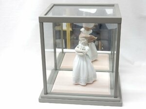 純正 ディスプレイ ケース付 リヤドロ LLADRO「さわやかな風」フィギュリン ユートピア 女の子 人形 ガラスケース Utopia コレクション