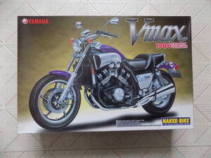 YAMAHA Vmax 1986 EXPORT VERSION ( AOSHIMA 1/12th SCALE NAKED BIKE SERIES 32 )