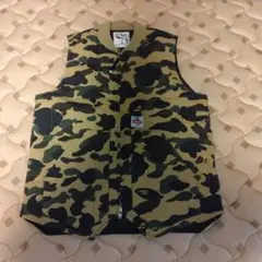 A BATHING APE　イエロー鴨迷彩ダウンベスト