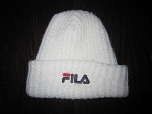 ★米国製 美品 FILA / ロゴ 刺しゅう アクリル ニット ビーニー キャップ 帽子 / フリーサイズ★