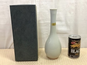 陶器製　花器　一輪挿し　「萩焼　椿窯　天鵬山」銘あり　未使用　検　コレクション　工芸　陶芸　陶磁