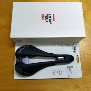 SLR KIT CARBONIO　SUPERFLOW　L　150g　カーボンレール　SELLE ITALIA セライタリア カーボニオ　フロー