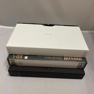 中古ビデオテープ　VHS ３本 (2)