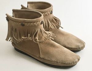 ★ MINNETONKA ◆Hi Top Back Zip Boot スエードレザー ショートブーツ ベージュ サイズ7 フリンジ モカシン ミネトンカ ◆W2 MVG9る-09