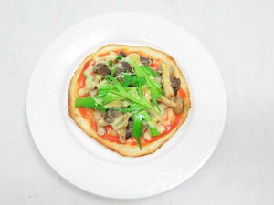 ★【直接引取不可】 食品サンプル ディスプレイ ピザ Pizza ピッツァ 食器付き きのこのピザ きのこ 水菜 しめじ 見本品 料理模型 飲食店