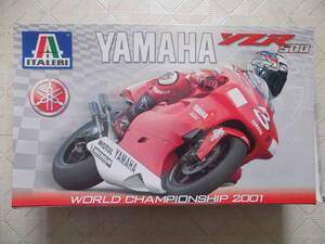  YAMAHA YZR500 WORLD CHAMPIONSHIP 2001 ( ITALERI 1/6 SCALE MODEL KIT No 4502 ) 