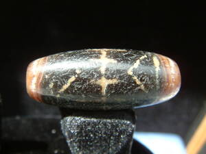 824【天珠八仙】〈霊附時代からある紋ジービーズ dZi Bead〉.. 古代密教矢先型/アヤス ayas天珠.. 約4㌢