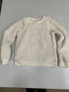 ★GAP★新品★140★ファー・トレーナー★ボア★セーター★人工ファータイプ★白★人気の定番★暖かいです★3-3