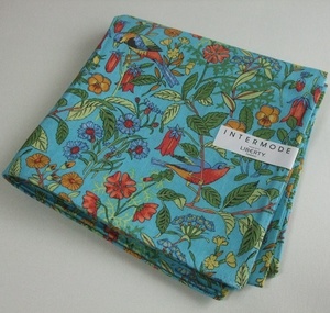 リバティ LIBERTY ART FABRICS 大判 ハンカチ 未使用品 グリーン系 Catesby リバティプリント 税込価格1,650円 百貨店 日本製