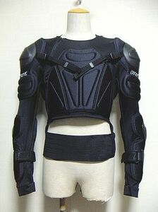 美品:DAINESE(ダイネーゼ/イタリア製).ボディ インナー プロテクター L(モトクロス/オフロード/バイカー/ジャケット/肩47幅52/berik/LYCRA)