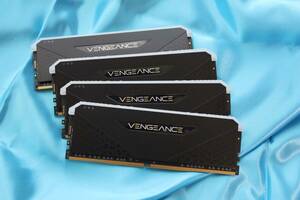 CORSAIR DDR4-64GB 3600MHz CL18 デスクトップPC用メモリ VENGEANCE RGB RS 64GB [16GB×4枚] 