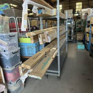 建築部材 保管品まとめ売り ラック3段分 wood one ウッドワン　窓枠など　愛知県岡崎市　直接引取り