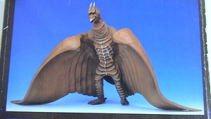 ツクダホビー【ソフビキット 1/160 空の大怪獣 ラドン】1956 初代 東宝怪獣 未組立,箱傷み有 30cm位,所有の浅井造形 製と同じ位の大きさ