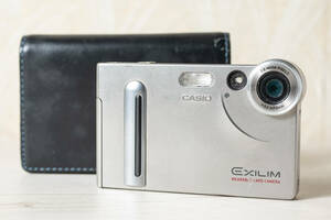 CASIO 薄型デジタルカメラ EXILIM EX-S2 コンパクトデジタルカメラ コンデジ 200万画素 カシオ