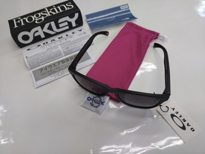 ☆オークリー☆OAKLEY☆サングラス ☆FLOGSKINS(A)アジアンフィット☆9245D0☆正規品☆未使用☆フロッグスキンズ☆PRIZM GREY GRADIENT☆