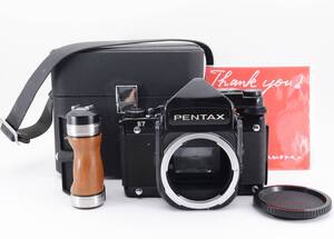 【美品】ペンタックス67 ＆グリップ＆ケース●Pentax 67 Late TTL Finder Film Camera ＋ Grip ●#230811h