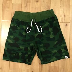 BAPE Green camo スウェット ハーフパンツ Mサイズ a bathing ape sweat shorts エイプ ベイプ アベイシングエイプ ショーツ NIGO 迷彩 w6