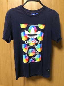 adidas Tシャツ　サイズM