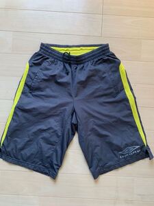 SALE★U umbro ハーフパンツ　M-L