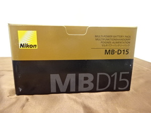 【店頭展示未使用品】Nikon｜ニコン　マルチパワーバッテリーパック　MB-D15