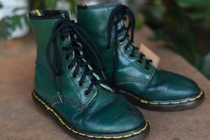 102870 ヴィンテージ　ブーツ　「ドクターマーチン」　Dr. Martens　8ホール　アンティーク　ビンテージ　ブーツ　パンク　