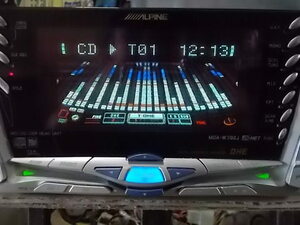 カーステレオ オーディオ ALPINE アルパイン MDA-W700J CD カセット デッキ プレーヤー カーオーディオ 本体