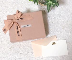 ミュウミュウ「miumiu」小物用空箱 (4410) 正規品 付属品 12×9×4cm キーケースサイズ ピンク 薄紙あり 中の台紙外せます