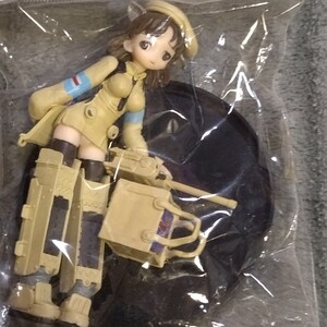 ミリタリー　ガール　フィギュア　イギリス軍 バレンタイン 機械化装甲歩兵 「コナミフィギュアコレクション メカ娘」カーキ　