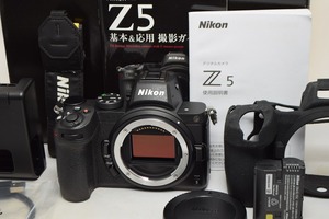 美品★Nikon ニコン Z5 ボディ★元箱付・ショット数約7000回・おまけ付