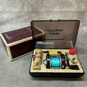 美品 希少 Daiwa Millionaire V ダイワ ミリオネア リール REEL 2-BALL BEARINGS 動作未確認 ケース入り 付属品付 保管品