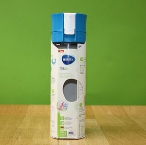 外装不良 未使用 BRITA ブリタ ボトル型浄水器 0.6L ブルー フィル&ゴー バイタル 水筒 浄水ボトル