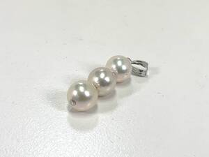 1038 花0701−37 ネックレストップ K14WG 3連 ホワイトゴールド パール 3.2cm 8mm 2.6g ペンダントトップ 本真珠