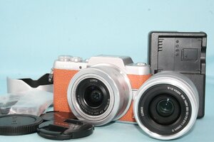 美品 LUMIX DMC-GF7W ダブルズームレンズキット 返品保証 同梱可 ミラーレス