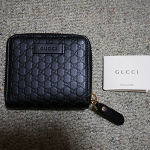 グッチ GUCCI ☆ 財布 二つ折り財布 グッチシマ ブラック 449395 BMJ1G 1000 BLACK ☆ アウトレット ☆ 極美品