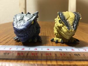 アメリカ版　USAゴジラ　怪獣　ソフビ人形　2個セット　GODZILLA