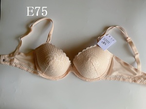 E75☆Simone Perele シモーヌ ペレール　高級海外ランジェリー　ピンク