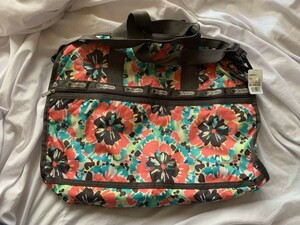 LeSportsac レスポートサック　ショルダーバッグ 長期保管品　送料無料　未使用品 花柄　ハワイ　タグ付き