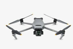 DJI Mavic3 Cine Premium Combo 動作品（DJI RC PRO付属）＋ハードキャリングケース　飛行少ない美品　5.1K メモリー1TB内蔵 