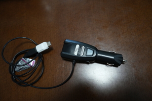 TOPLAND シガーソケット式充電器　USB変換