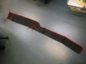 竿袋新品　木綿生地 黒に赤ライン 2装2連袋（154）1層目167ｘ11㎝/2層目80ｘ7㎝上部Wひも　上部幅18.5㎝（2連２装）
