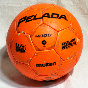 即決★ｍolten モルテン PELADA ペレーダ サッカーボール 4号球 F4L4000 オレンジ