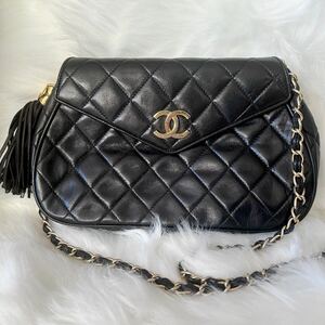 CHANEL シャネル マトラッセ チェーンショルダーバッグ ココマーク レザー ブラック シングルVフラップ 美品 保存袋付き 正規品 タッセル付