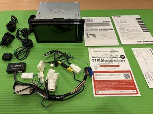 【美品】Pioneer AVIC-RW812-D 楽ナビ [7V型200mmワイド フルセグチューナー AV一体型カーナビゲーション]